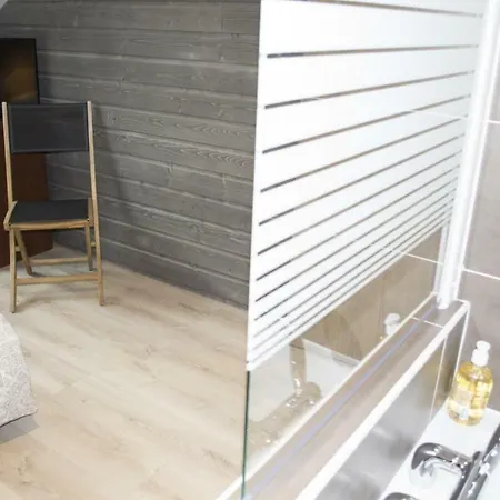 Appartement12.com Panzió Charleville-Mézières